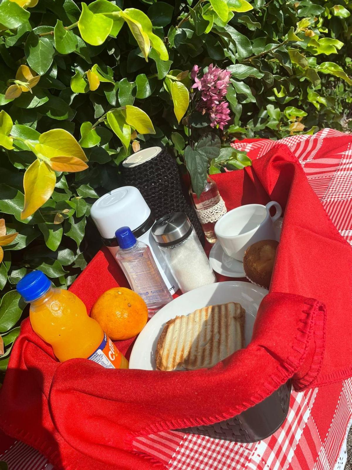 Pouzada Bom Clima - Servimos Cestas De Cafe Da Manha - Melhor Custo Beneficio Em Gravata Zewnętrze zdjęcie